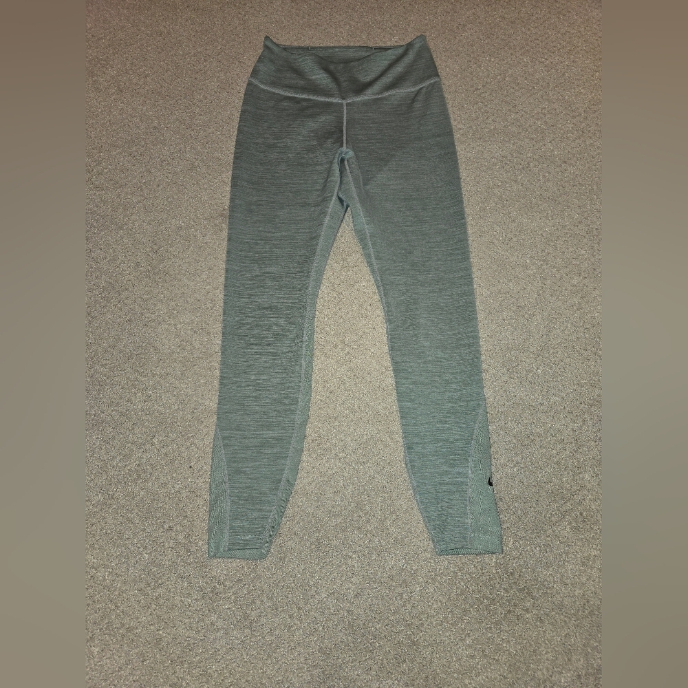 Nike Dry-Fit workout leggings